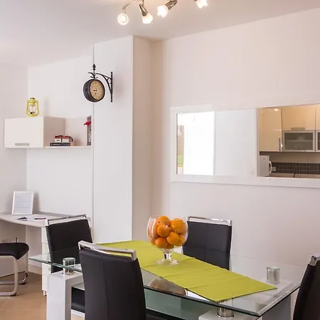Apartment Porat *
